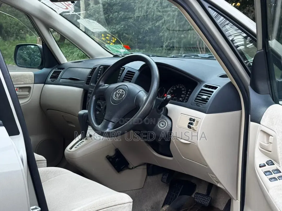 Toyota Corolla Spacio 2005 Silver