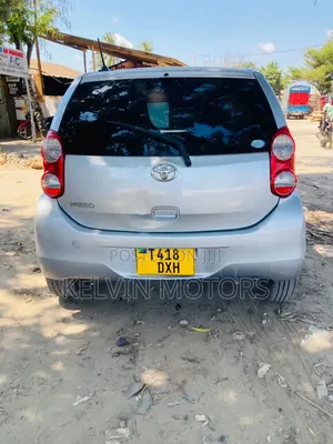 Toyota Passo 2010 Silver