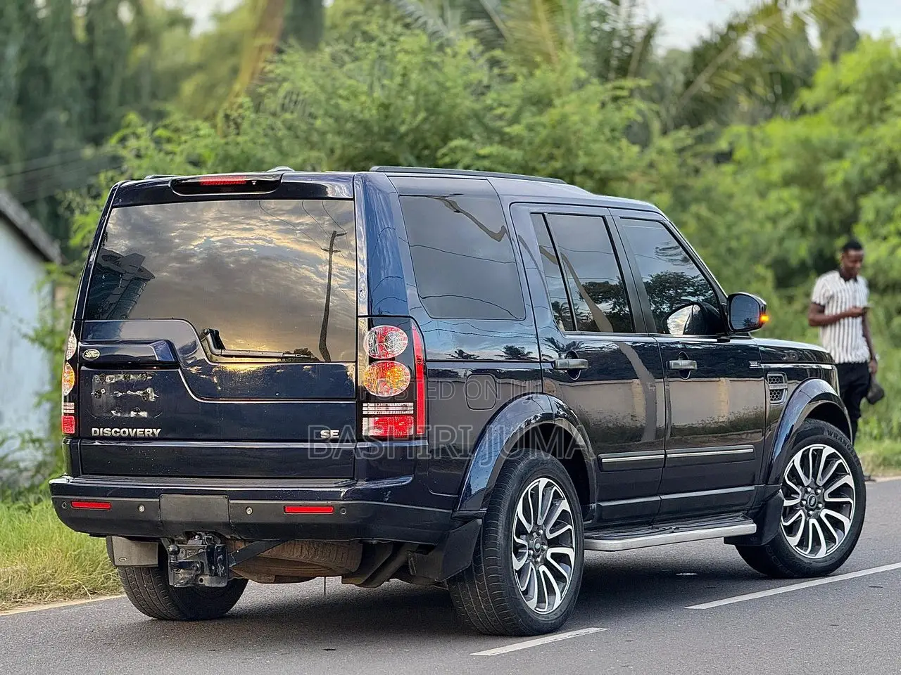 Land Rover Discovery 2015 Blue