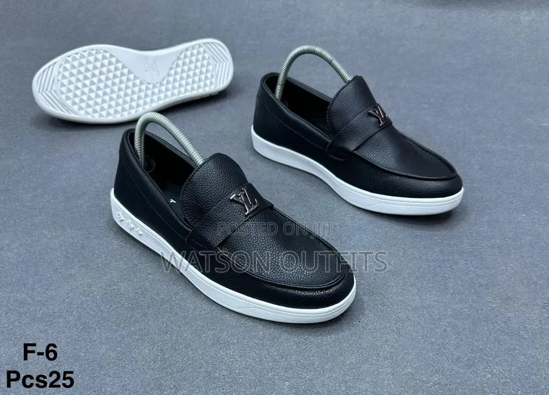 Men's Leather Shoes New and Original LOUIS VUITTON BRAND