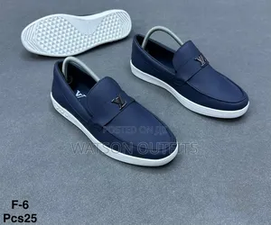 Men's Leather Shoes New and Original LOUIS VUITTON BRAND