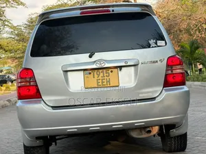 Toyota Kluger 2002 Silver