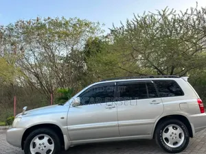 Toyota Kluger 2002 Silver