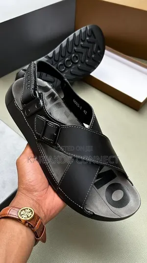 Trek Black Sandals
