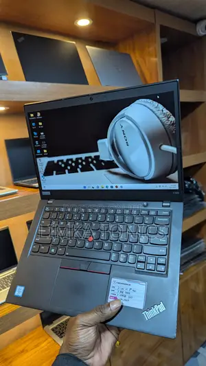 New Laptop Lenovo ThinkPad X390 8GB Intel Core i5 SSD 256GB