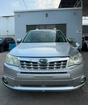 Subaru Forester 2011 Silver