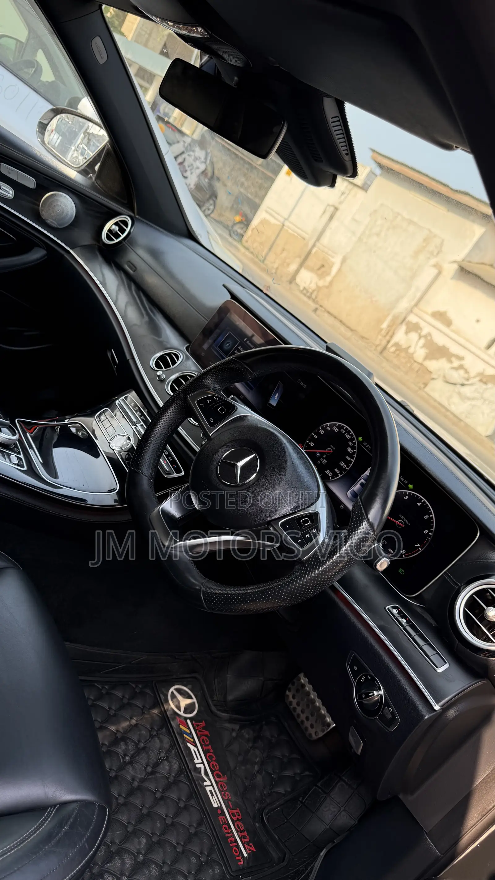Mercedes-Benz E250 2016 Silver