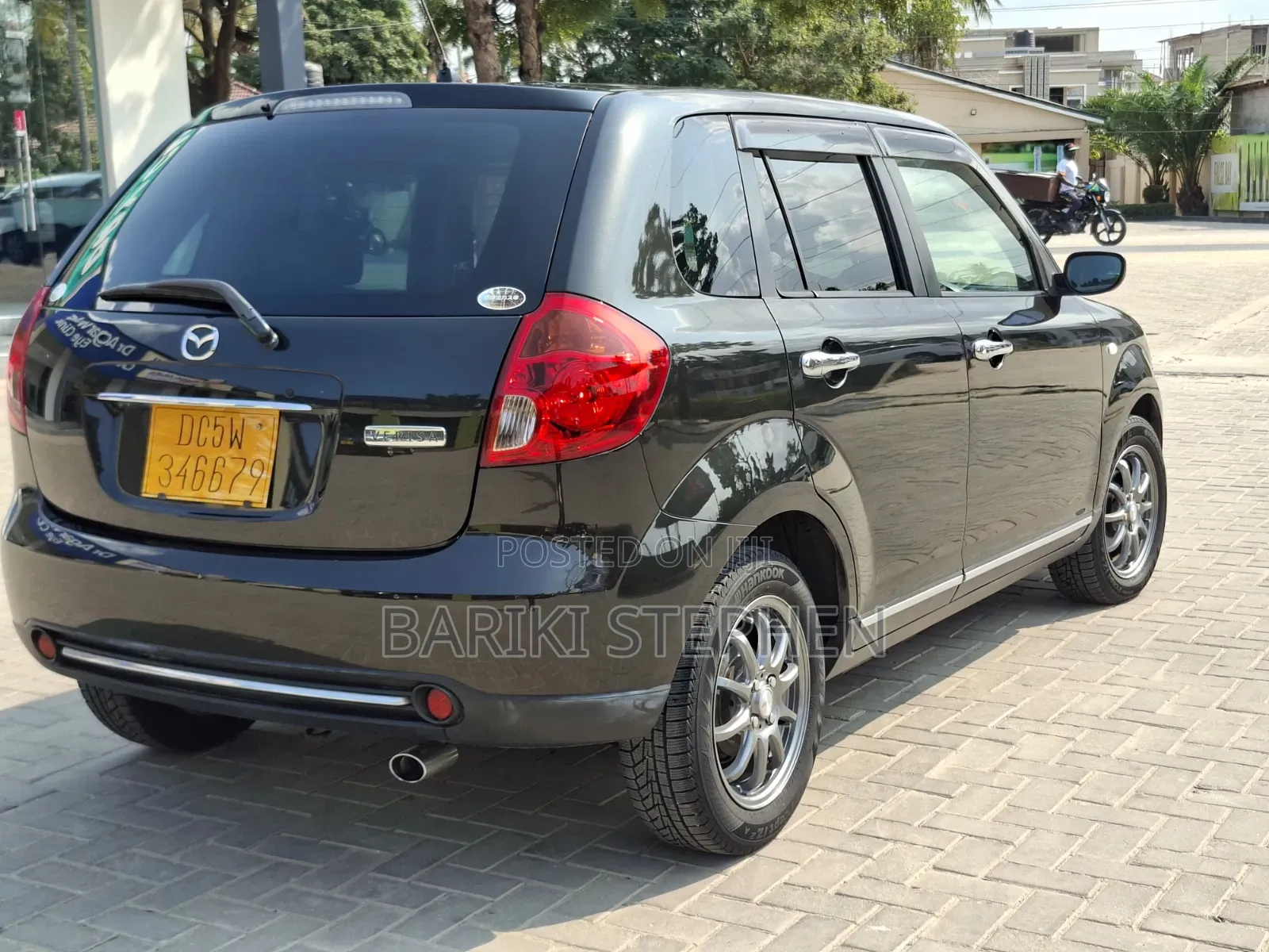 Mazda Verisa 2011 Black
