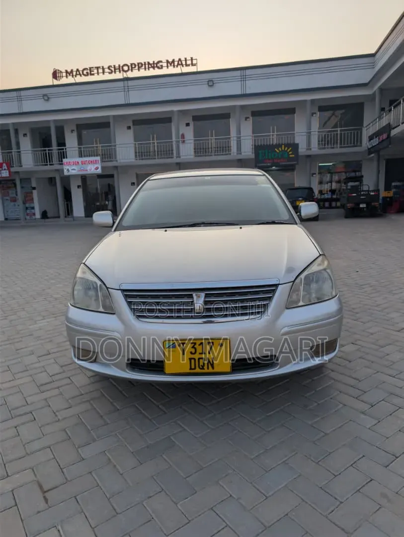 Toyota Premio 2005 Silver