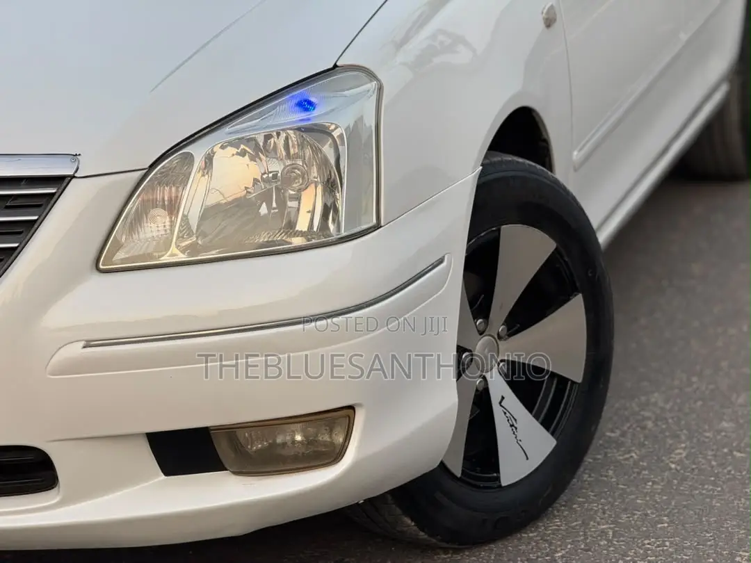 Toyota Premio 2004 White