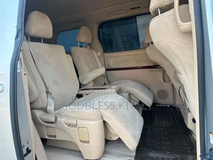 Toyota Alphard 2008 Silver