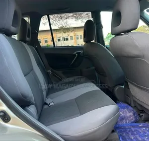 Toyota RAV4 Automatic 2003 Silver