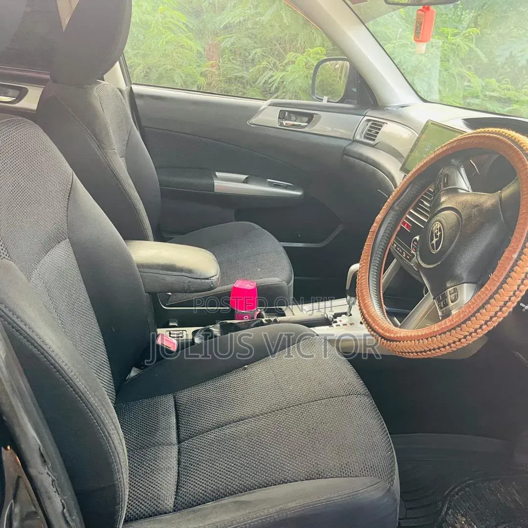 Subaru Forester 2012 Black