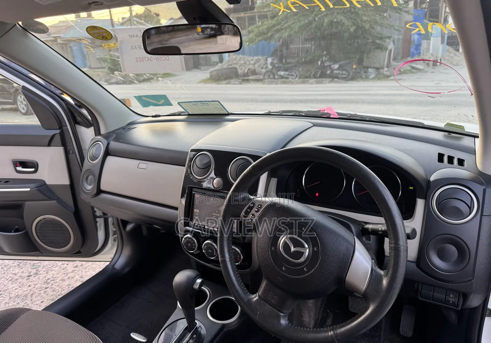Mazda Verisa 2011 White