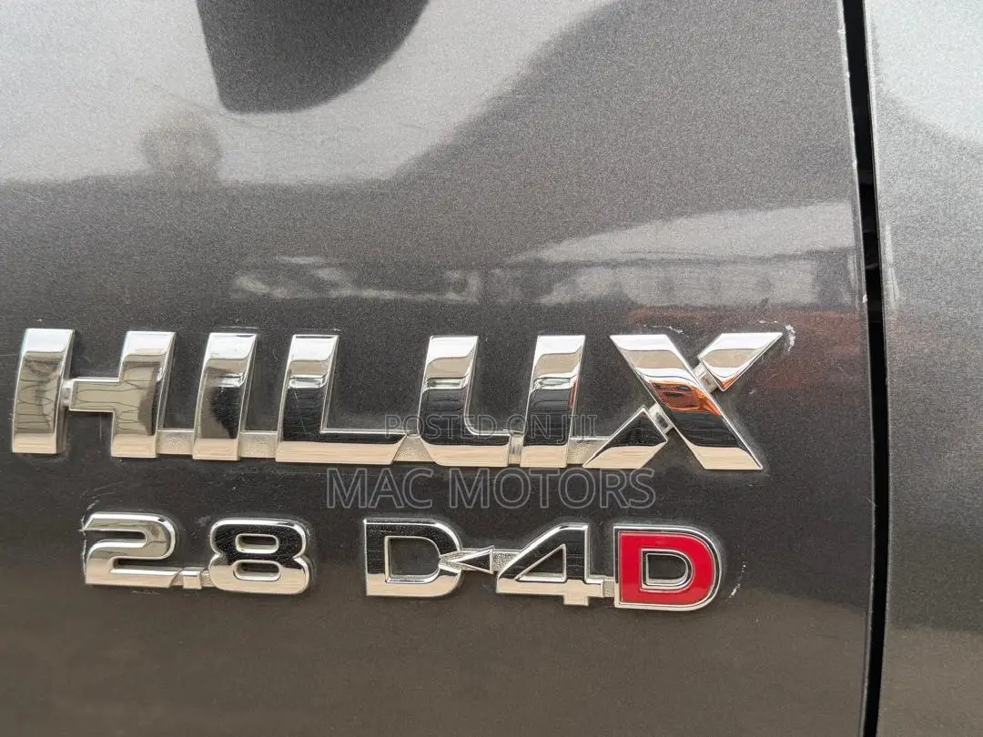 Toyota Hilux Revo Double Cab Deisel 2.8 AWD 2018 Gray