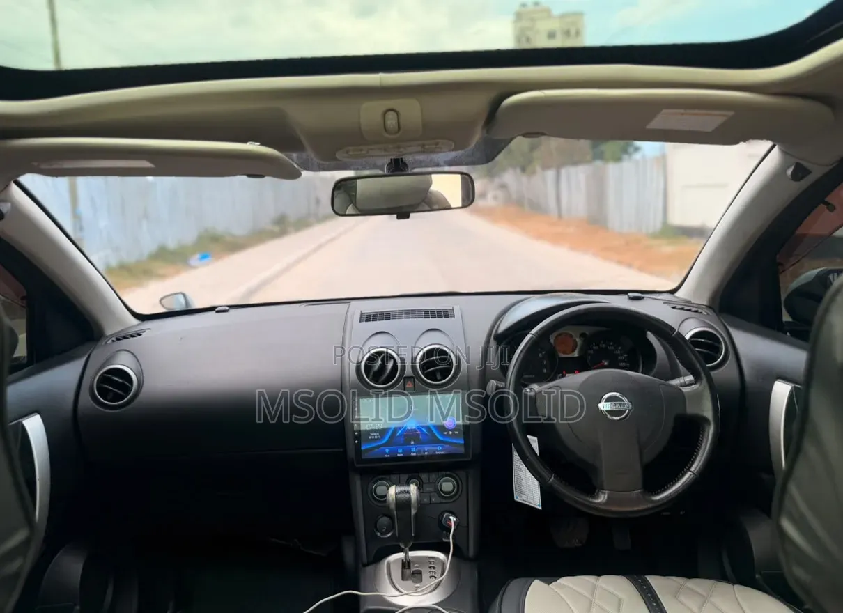 Nissan Dualis 2011 Silver