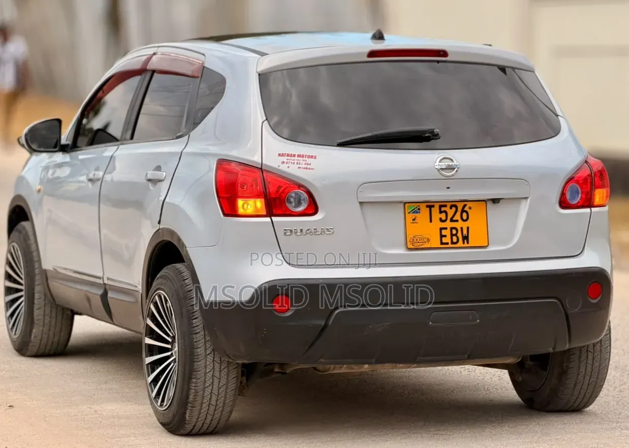Nissan Dualis 2011 Silver