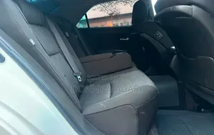 Toyota Crown 2009 White