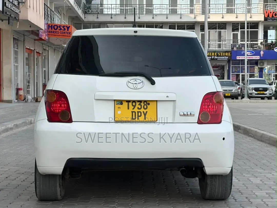 Toyota IST 2003 White
