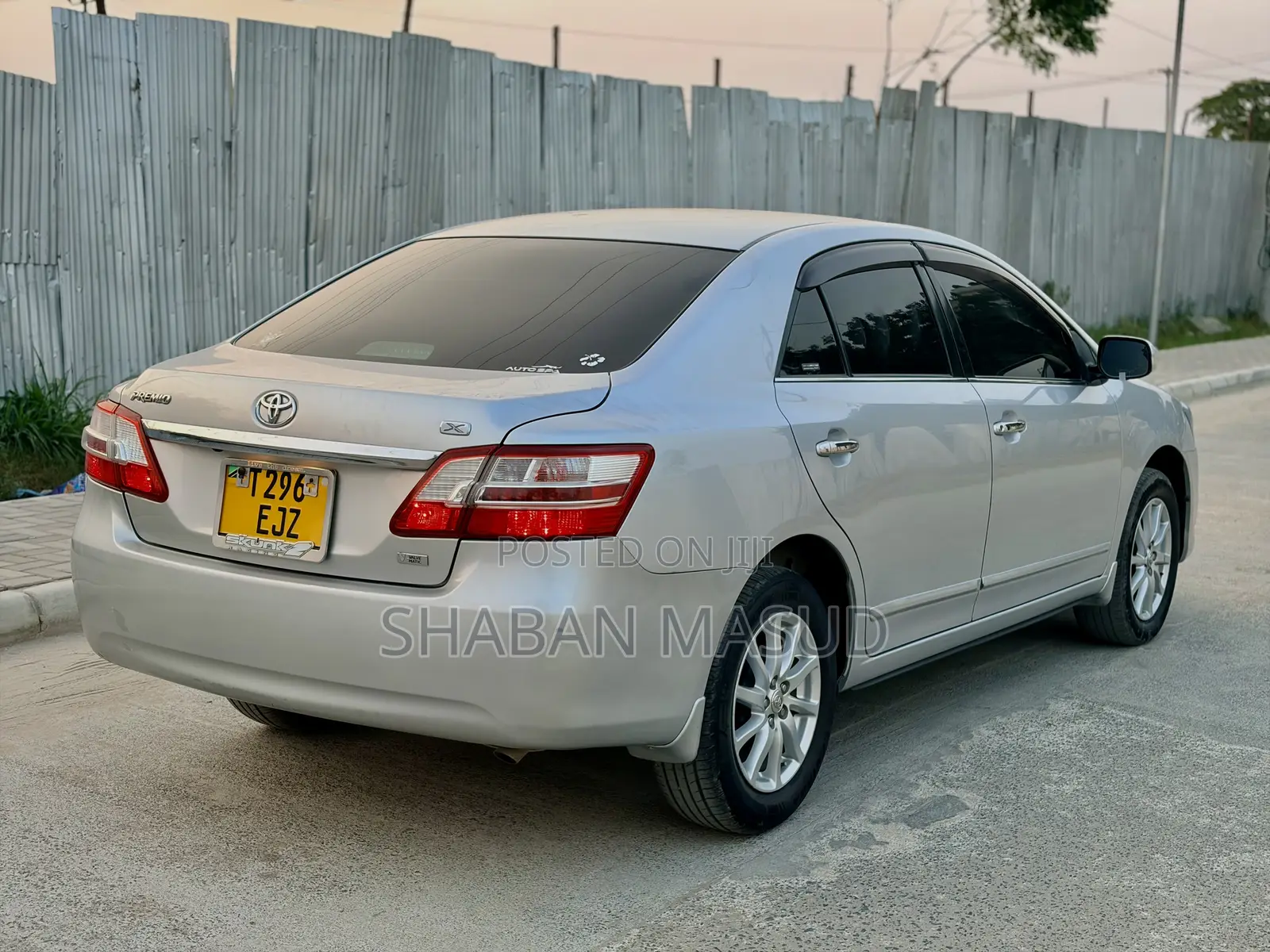 Toyota Premio 1.8 AWD 2011 Silver
