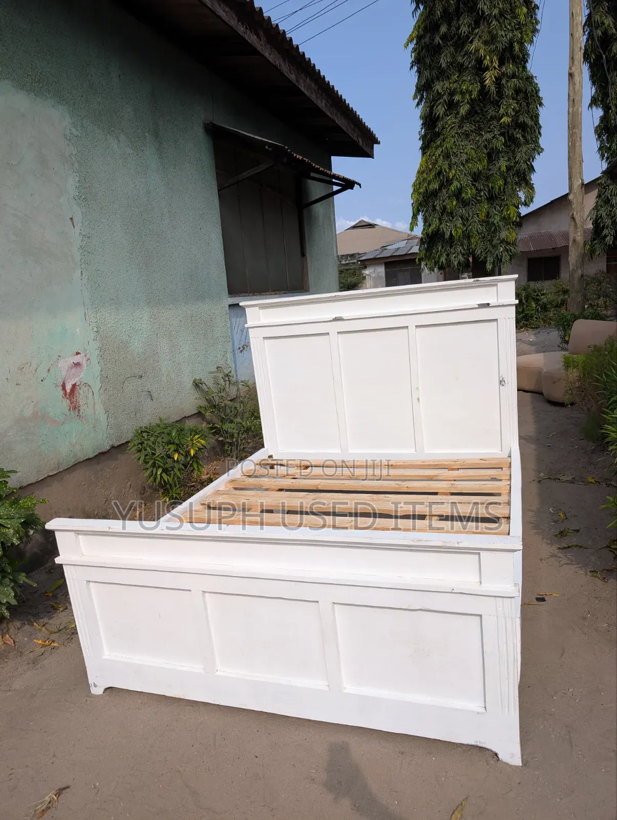 White Kitanda Cha Mbai
