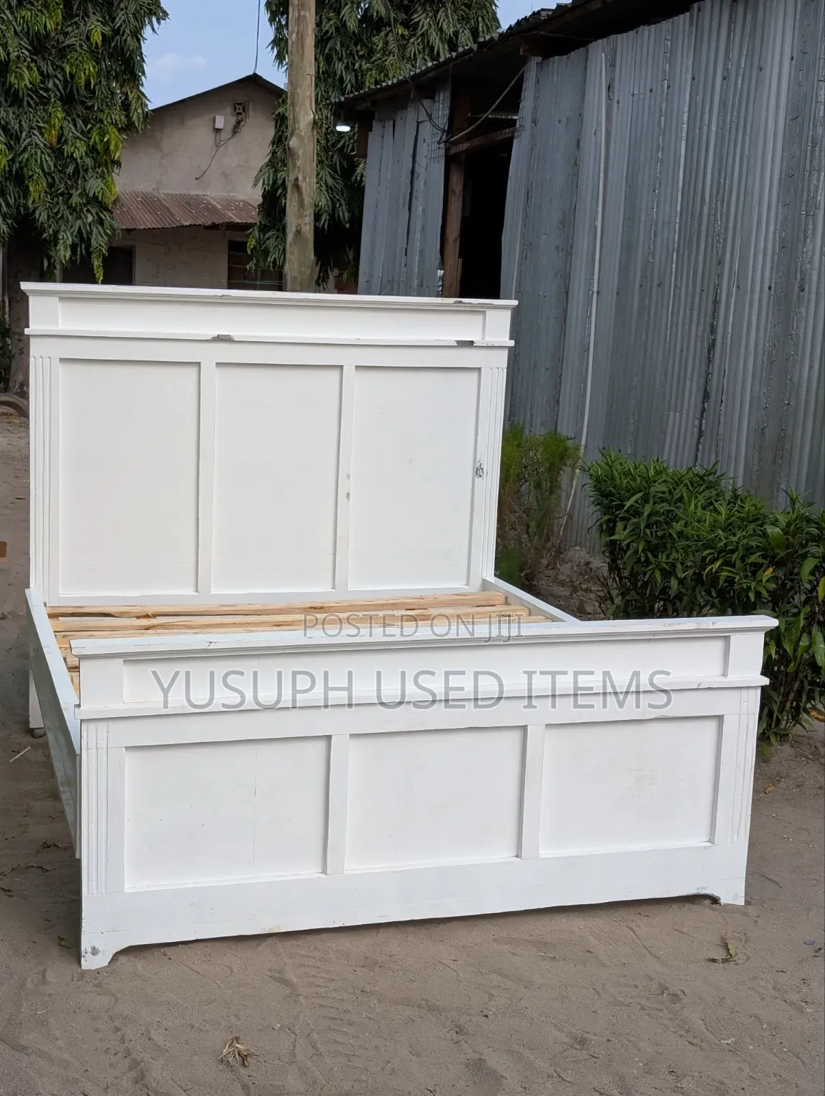 White Kitanda Cha Mbai
