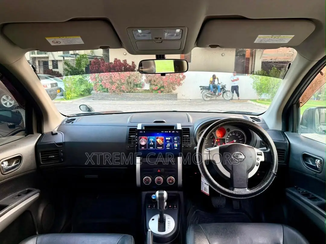 Nissan X-Trail 2010 Black