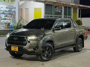Toyota Hilux 2021 Teal