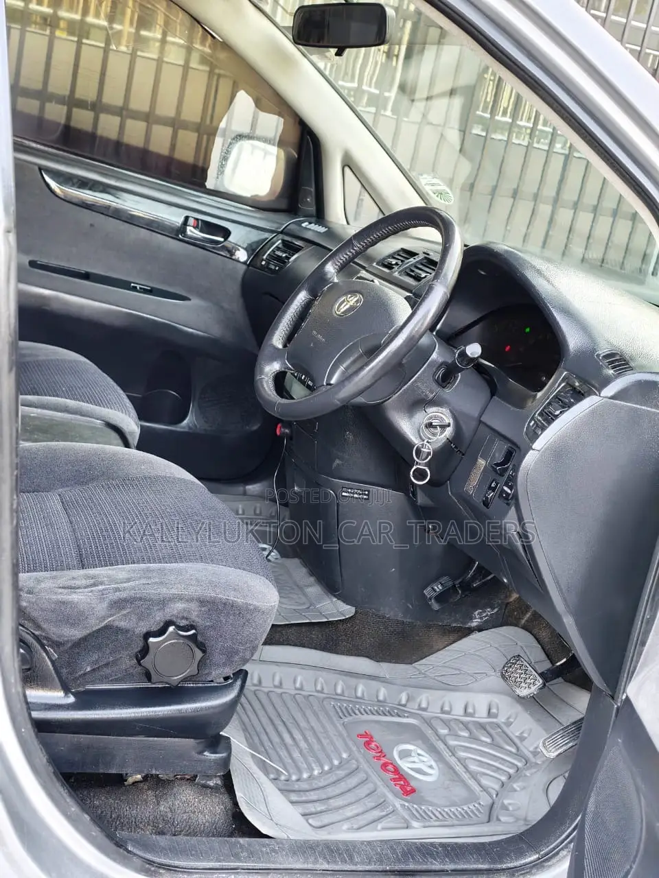 Toyota Ipsum 2006 Silver