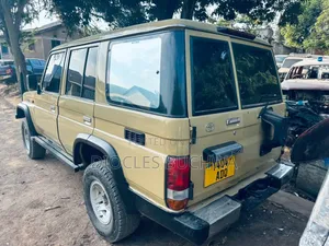 Toyota Land Cruiser Prado 1992 Gray