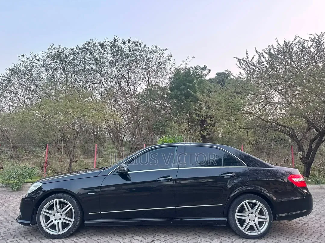 Mercedes-Benz C250 2010 Black