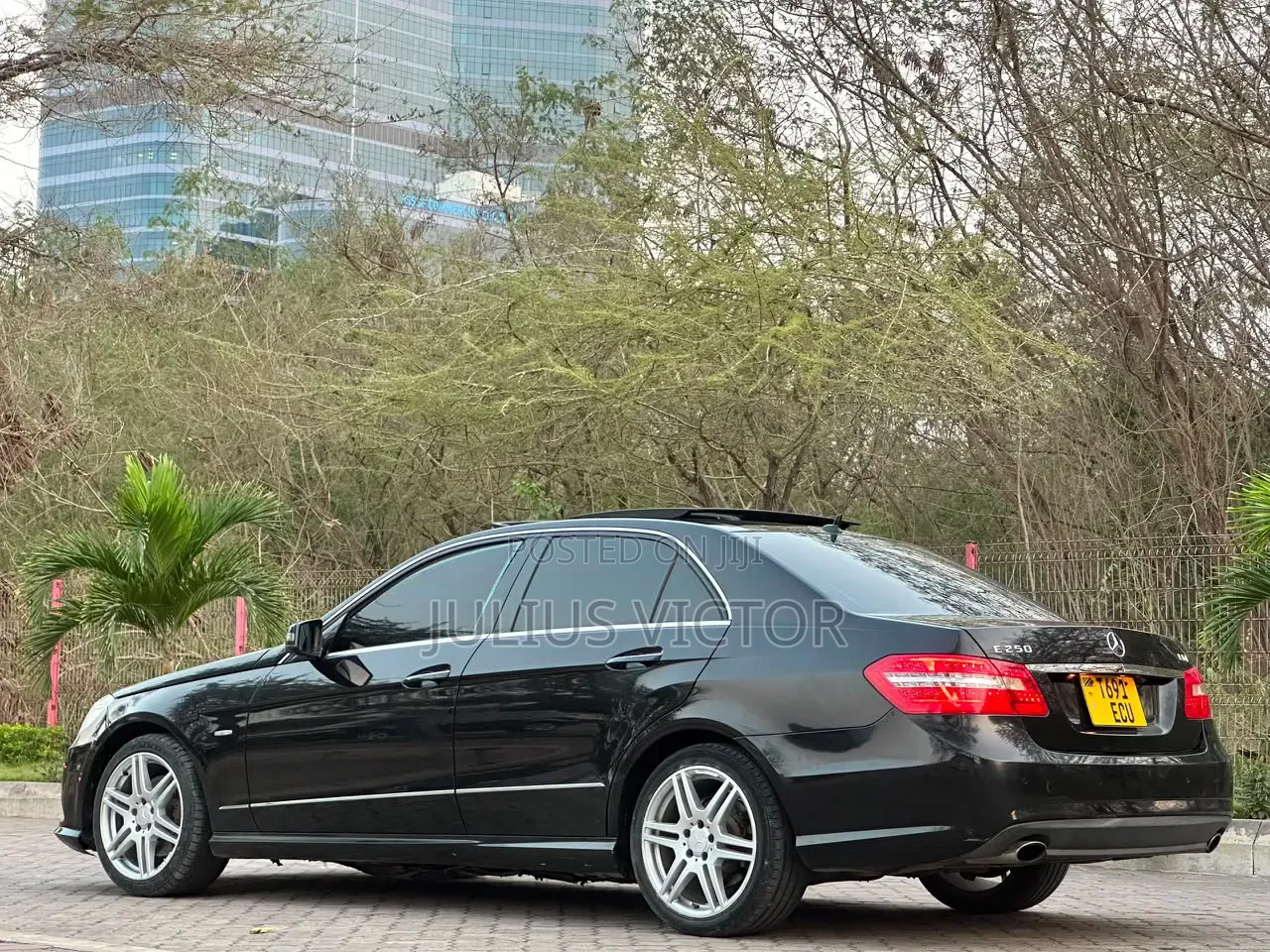Mercedes-Benz C250 2010 Black