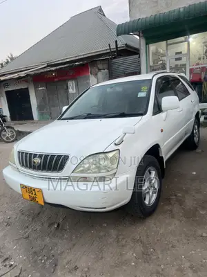 Toyota Harrier 2.4 2005 White