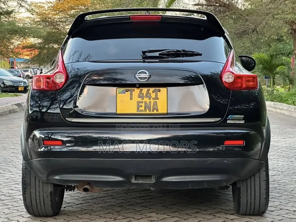 Nissan Juke 2012 Matt Black