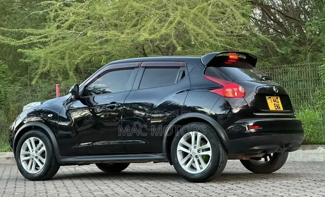 Nissan Juke 2012 Matt Black