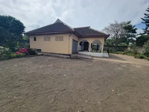 4bdrm House in Central Business Area for rent