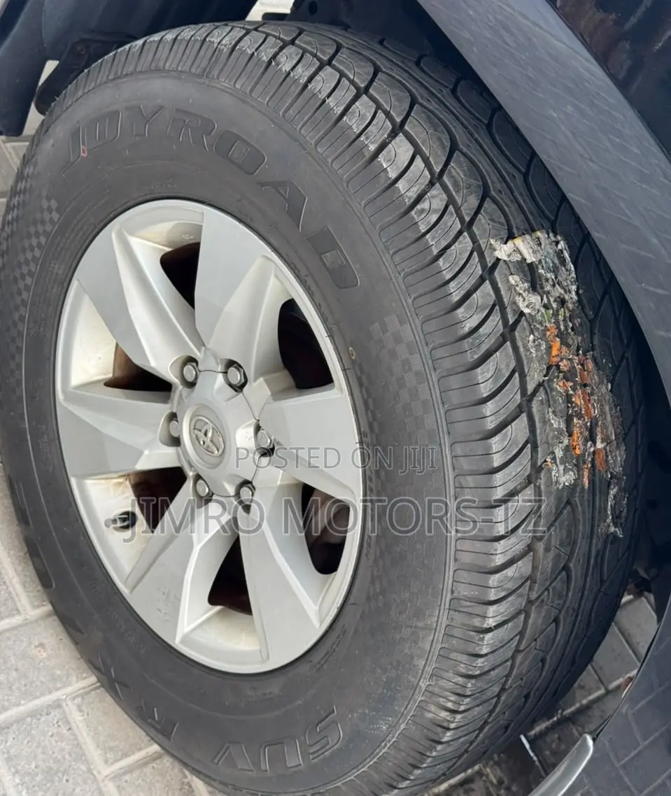 Toyota Land Cruiser Prado 2018 Black