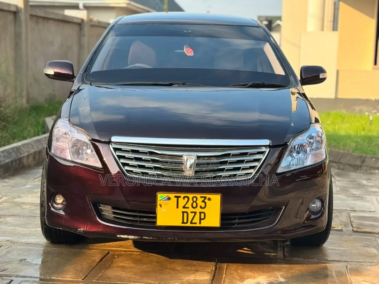 Toyota Premio 2010 Maroon