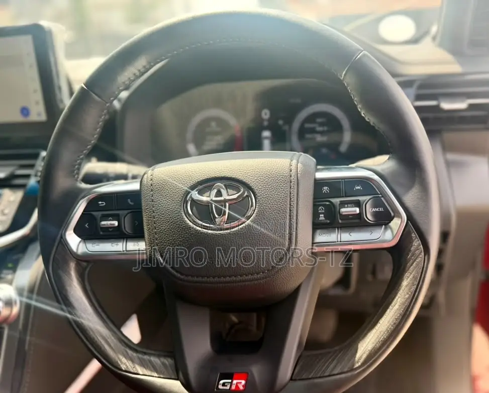 Toyota Land Cruiser Prado 2025 Maroon