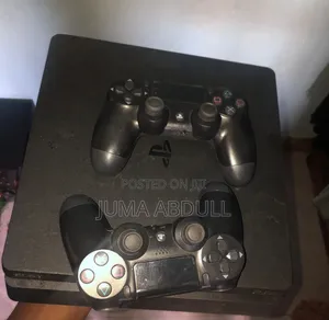 Ps4 Game Slim With Two Pad and 7 Game Inside Urithi Uwo Njoo Zako