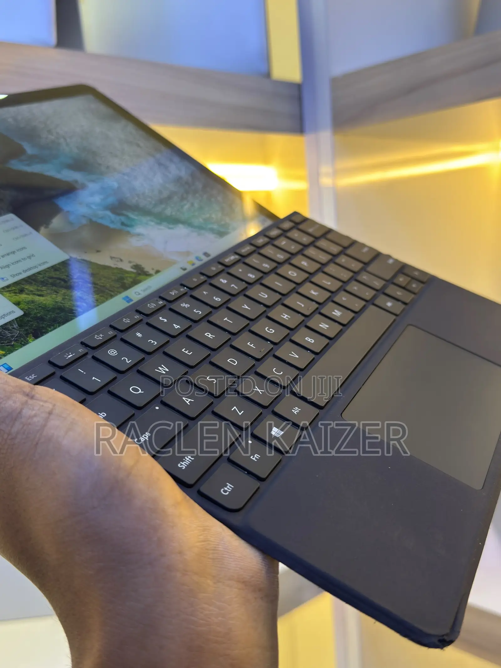 New Laptop Microsoft Surface Go 2 8GB Intel Core M3 SSD 128GB