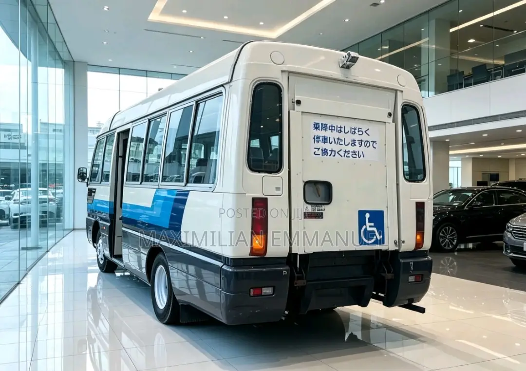 Toyota Coaster 2004 Blue