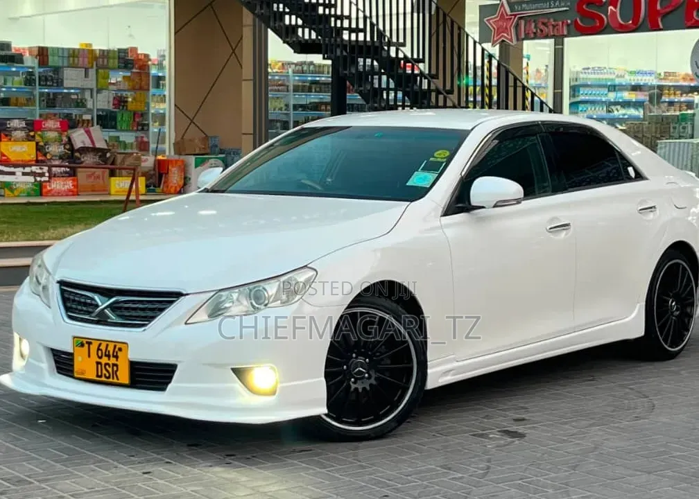 Toyota Mark X 2012 Pearl