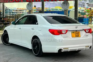 Toyota Mark X 2012 Pearl