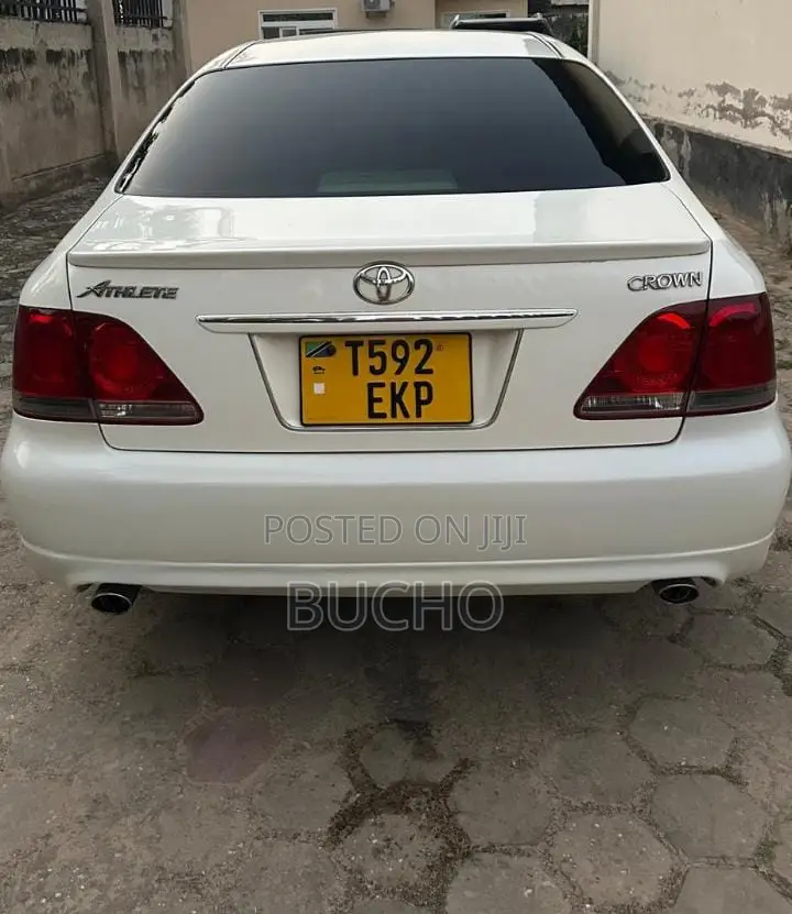 Toyota Crown 2007 White