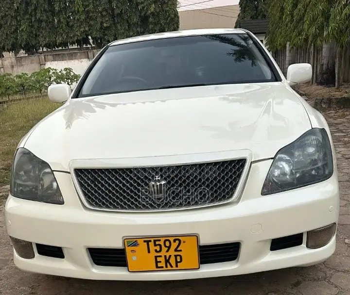 Toyota Crown 2007 White