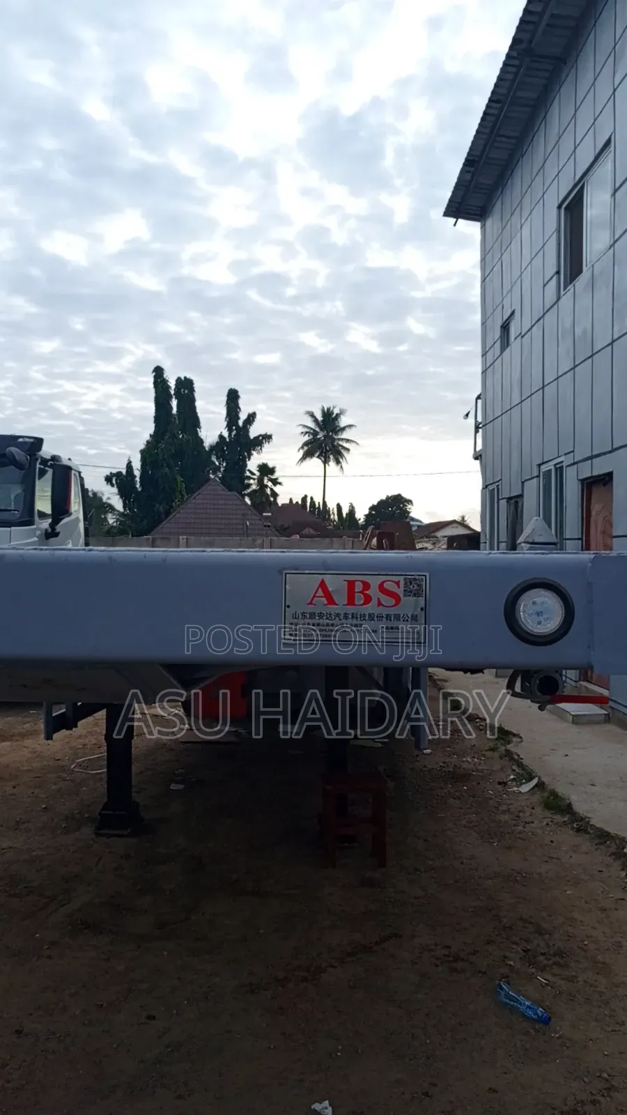 Flatbed and Sidedoor Trailer