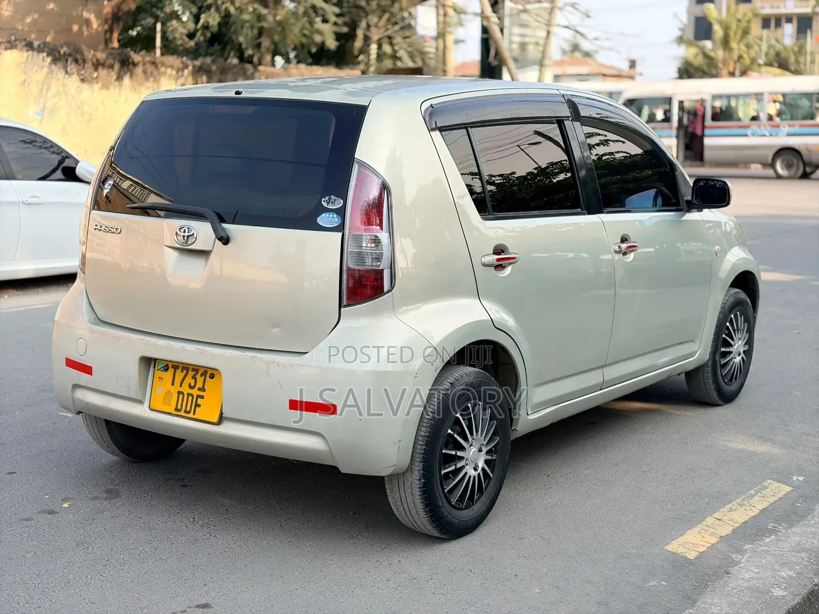 Toyota Passo 2004 Green