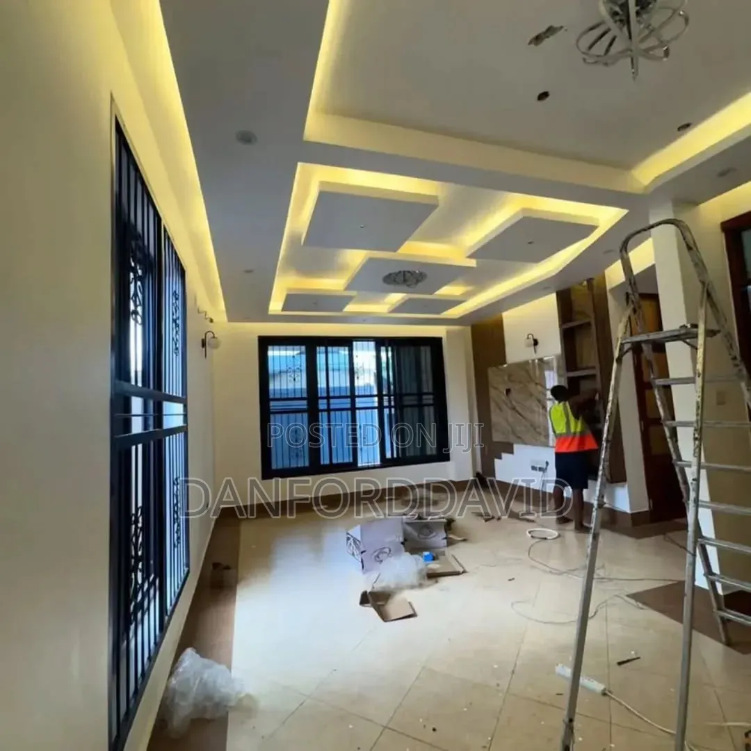 5bdrm House in Kahwa Real Estate, Sinza for rent