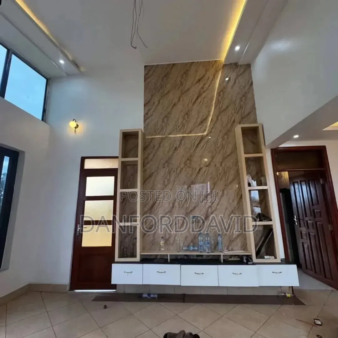 5bdrm House in Kahwa Real Estate, Sinza for rent